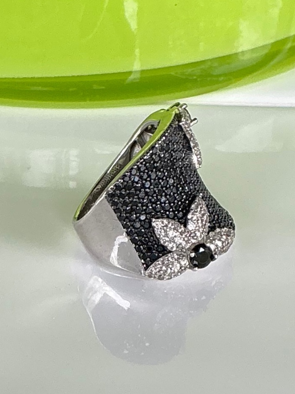 Micro Pave Black Spinel & White CZ Flower Sterling Silver Domed Ring Size 5.75 - Picture 12 of 16